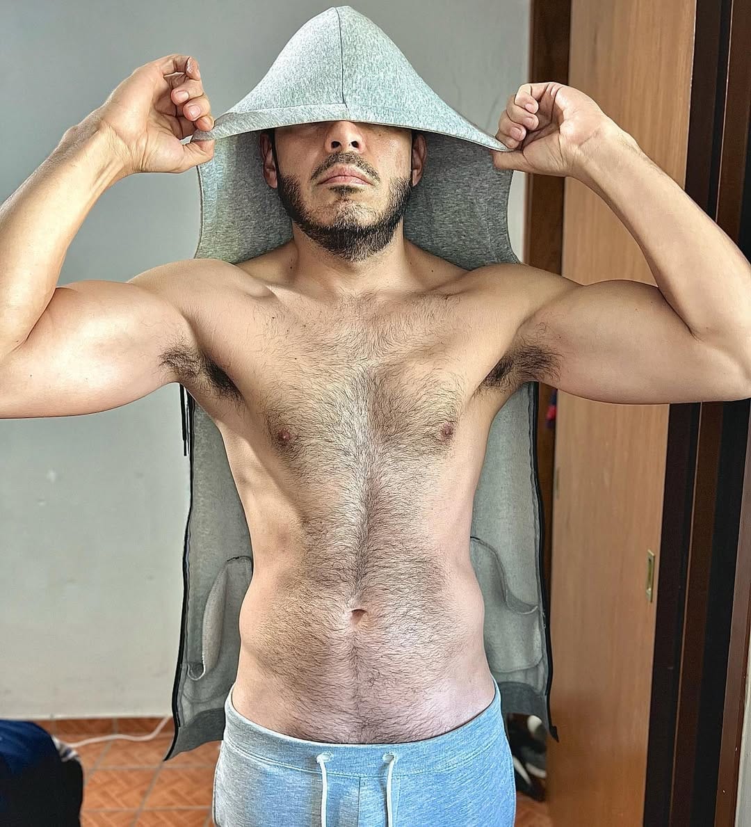 Post 8 by Jorge Aguirre on Instagram (image)