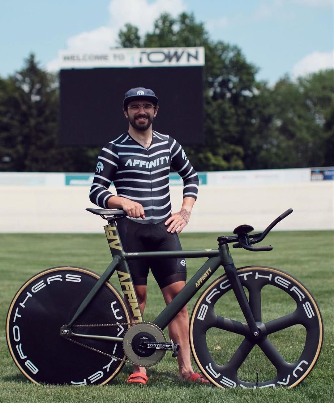 Post 1 by Proper Bikes Welcome on Instagram (image)