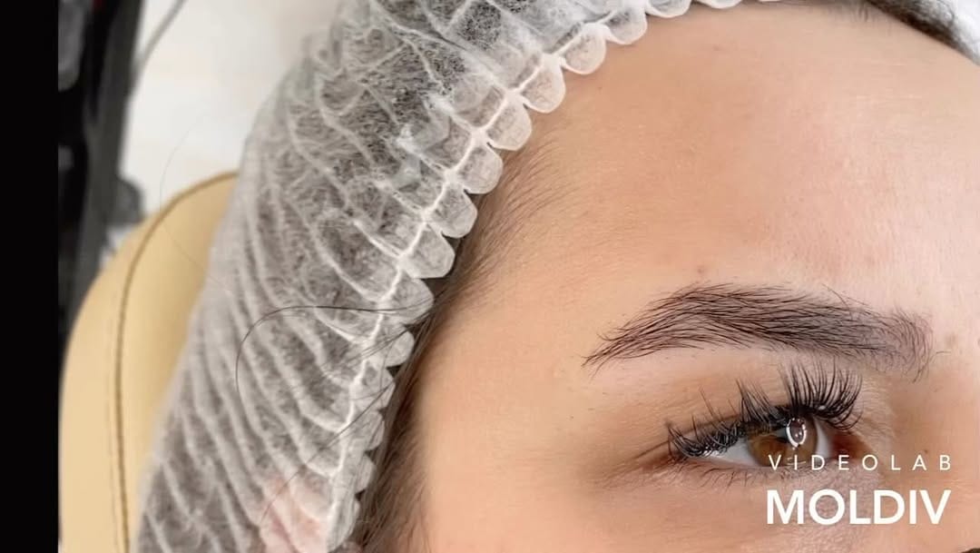 Post 9 by Yeganeh_mıcro_phıbrows on Instagram (video)