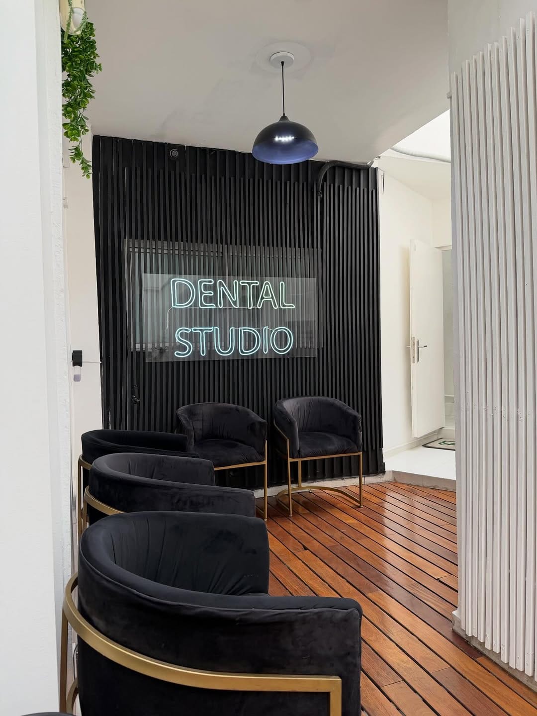 Post 10 by Dental Studio on Instagram (carousel)
