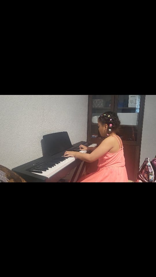 Post 2 by ameli achonu on Instagram (video)