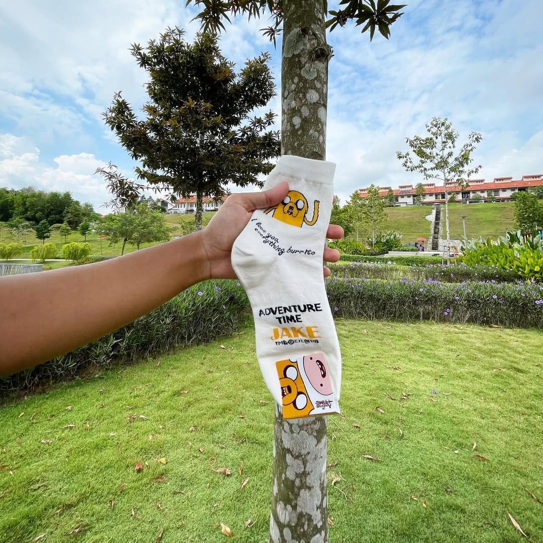 Post 4 by @empathysocks on Instagram (image)