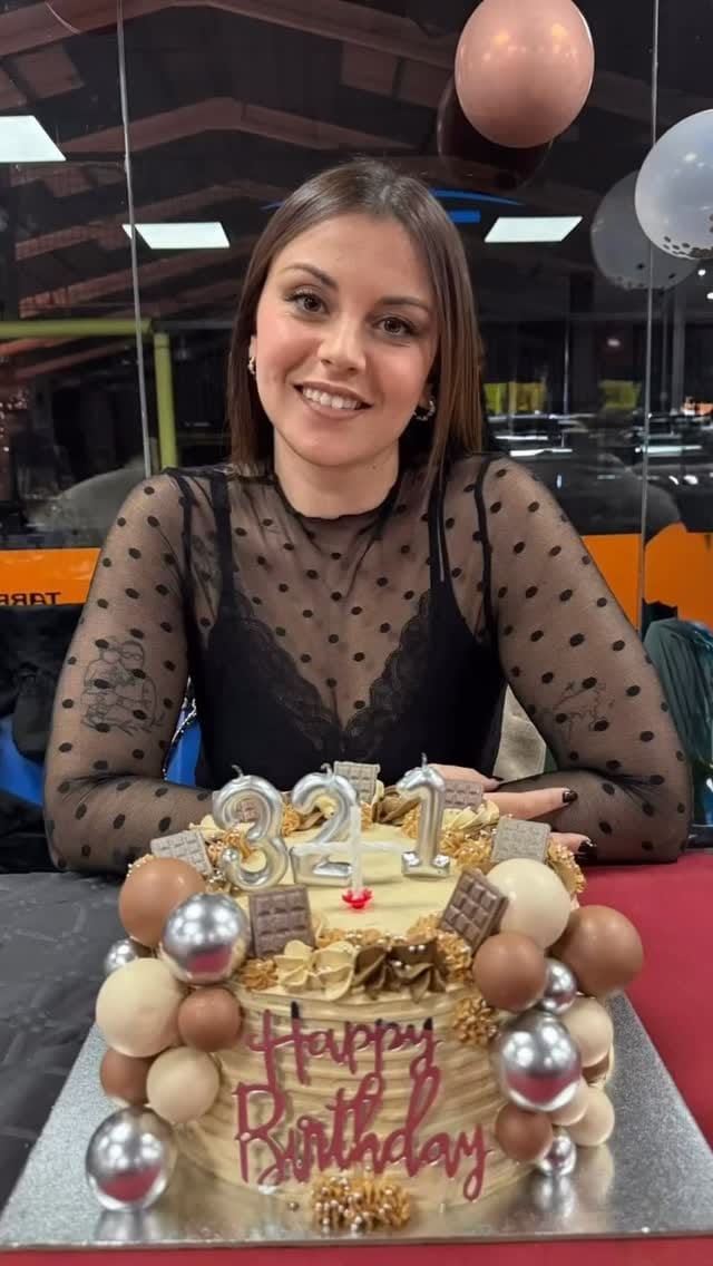 Post 4 by Melody Ibañez on Instagram (video)