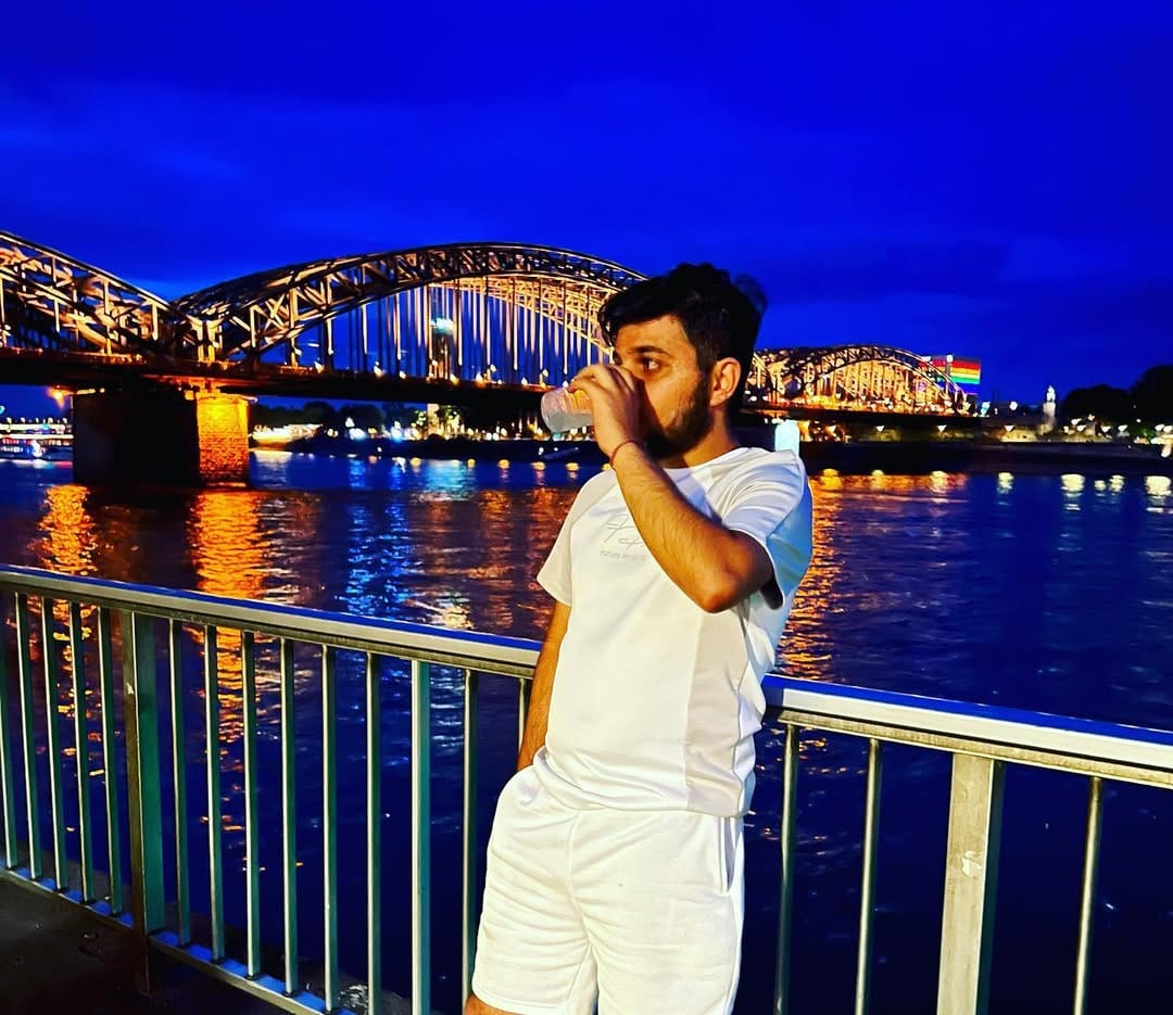 Post 5 by داود خيري on Instagram (image)