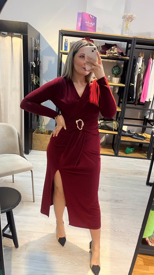 Post 9 by 𝐊𝐨𝐤𝐨𝐬𝐡𝐜𝐚 𝐁𝐮𝐭𝐢𝐤 🛍️ on Instagram (video)