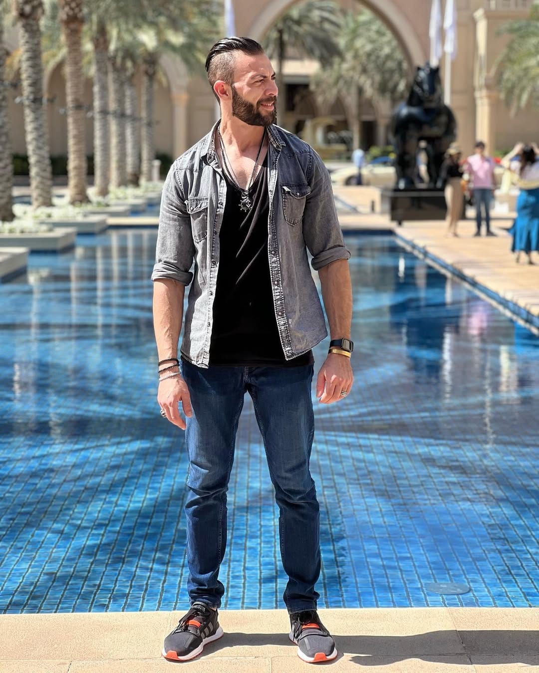 Post 7 by Fadi Alquraan ⭐️ on Instagram (carousel)