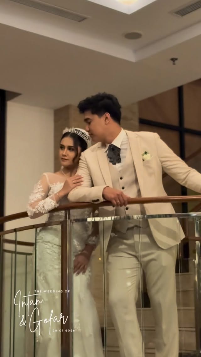 Post 7 by WEDDING ORGANIZER & PLANNER | M.U.A | DEKORASI PELAMINAN BATAM on Instagram (video)