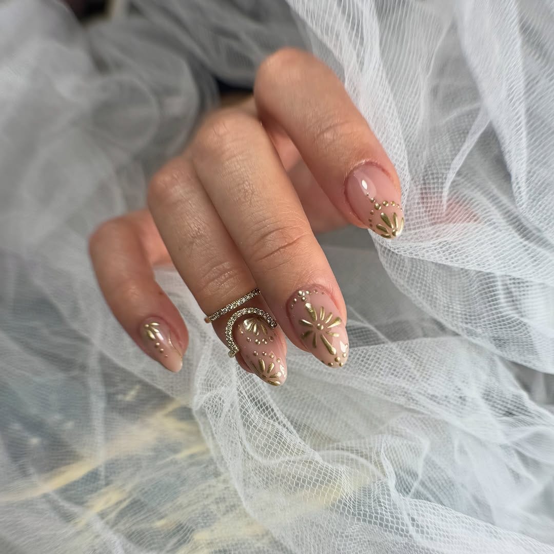 Post 4 by Violeta Lopez Nails on Instagram (image)