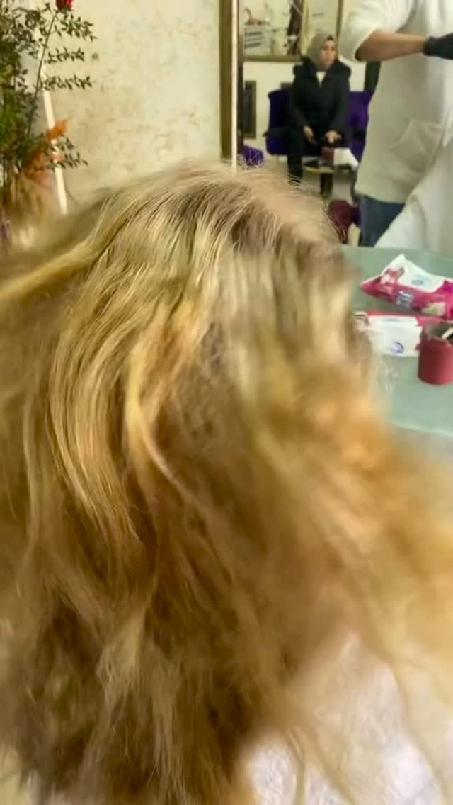 Post 3 by mehtapbeautycenter on Instagram (video)