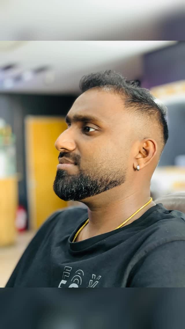 Post 8 by Romeo's Studio Barbershop on Instagram (video)