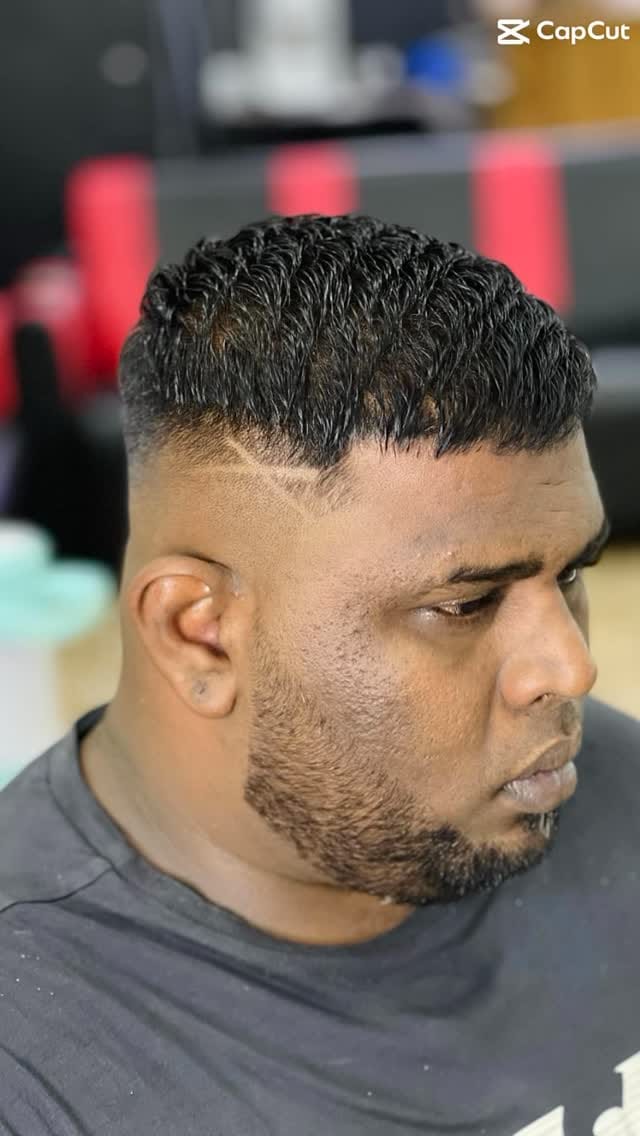 Post 10 by Romeo's Studio Barbershop on Instagram (video)