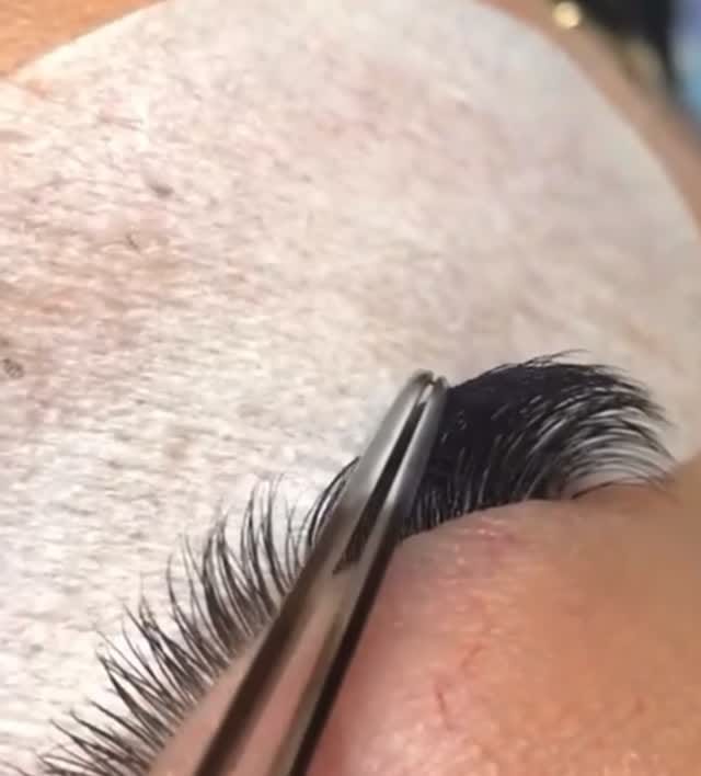 Post 6 by Turi Kitti Beauty - Aesthetic Master on Instagram (video)