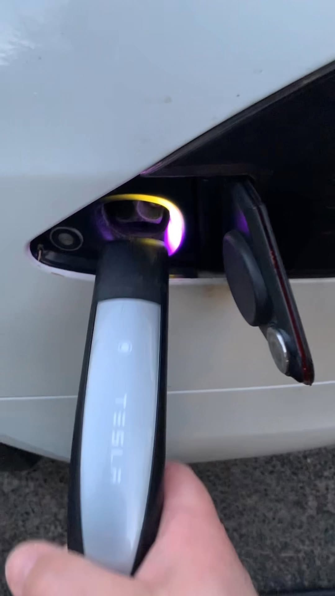 Post 1 by ⚡️🚖⚡️ on Instagram (video)