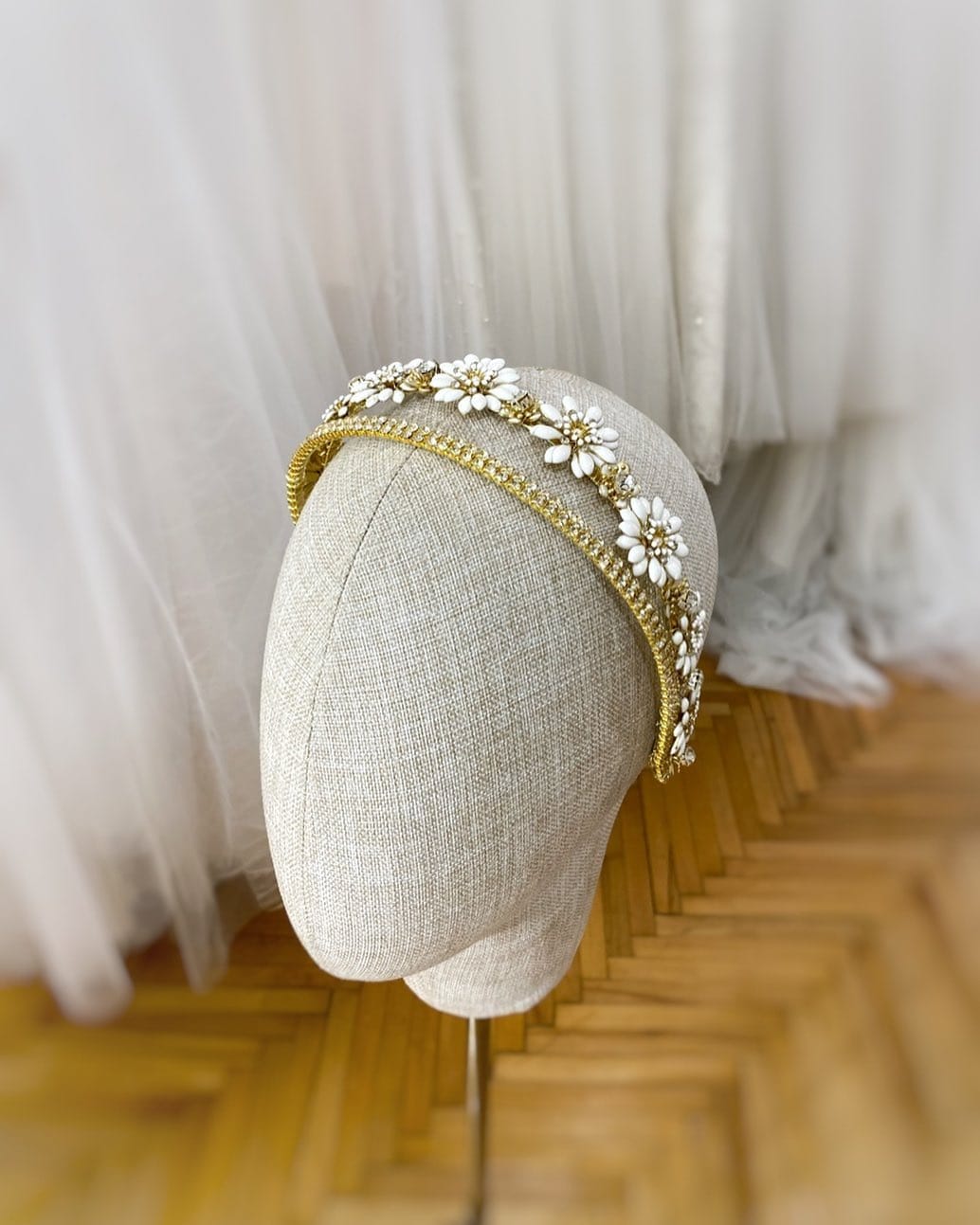 Post 2 by UNİQUE | Beospoke Bridal Wear & Hair Accessories on Instagram (image)