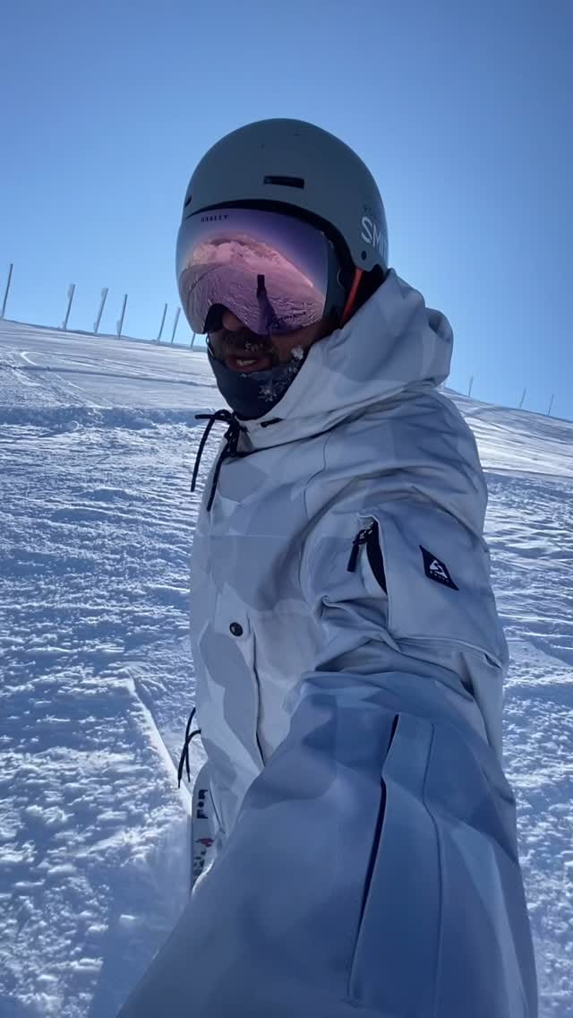 Post 9 by Savas Kop on Instagram (video)
