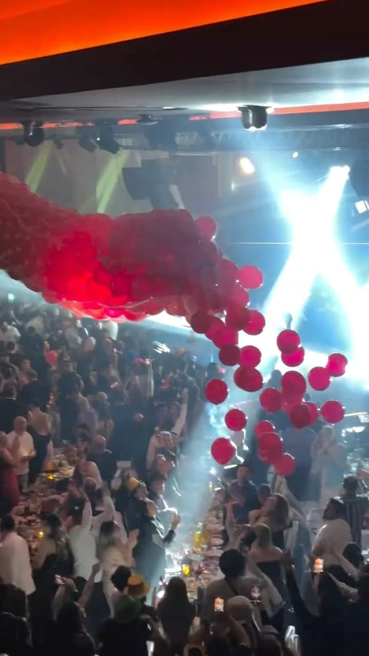Post 8 by Alena Sarıuçak on Instagram (video)