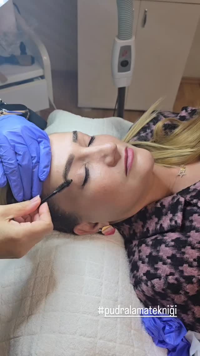 Post 7 by AYSELBARANBEAUTY on Instagram (video)