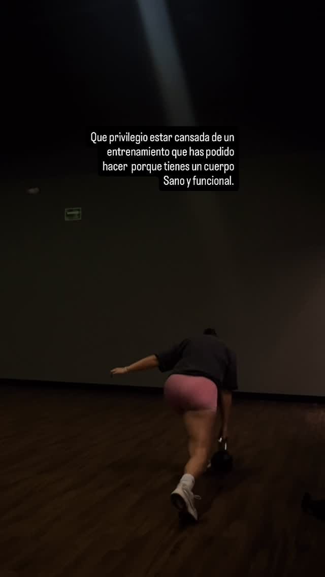 Post 4 by Nydiia Morales on Instagram (video)