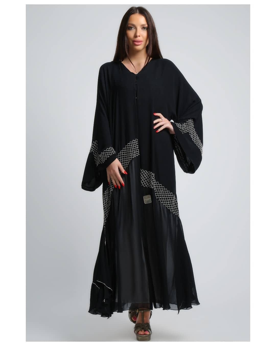 Post 9 by THE BACKSTAGE BOUTIQUE on Instagram (image)