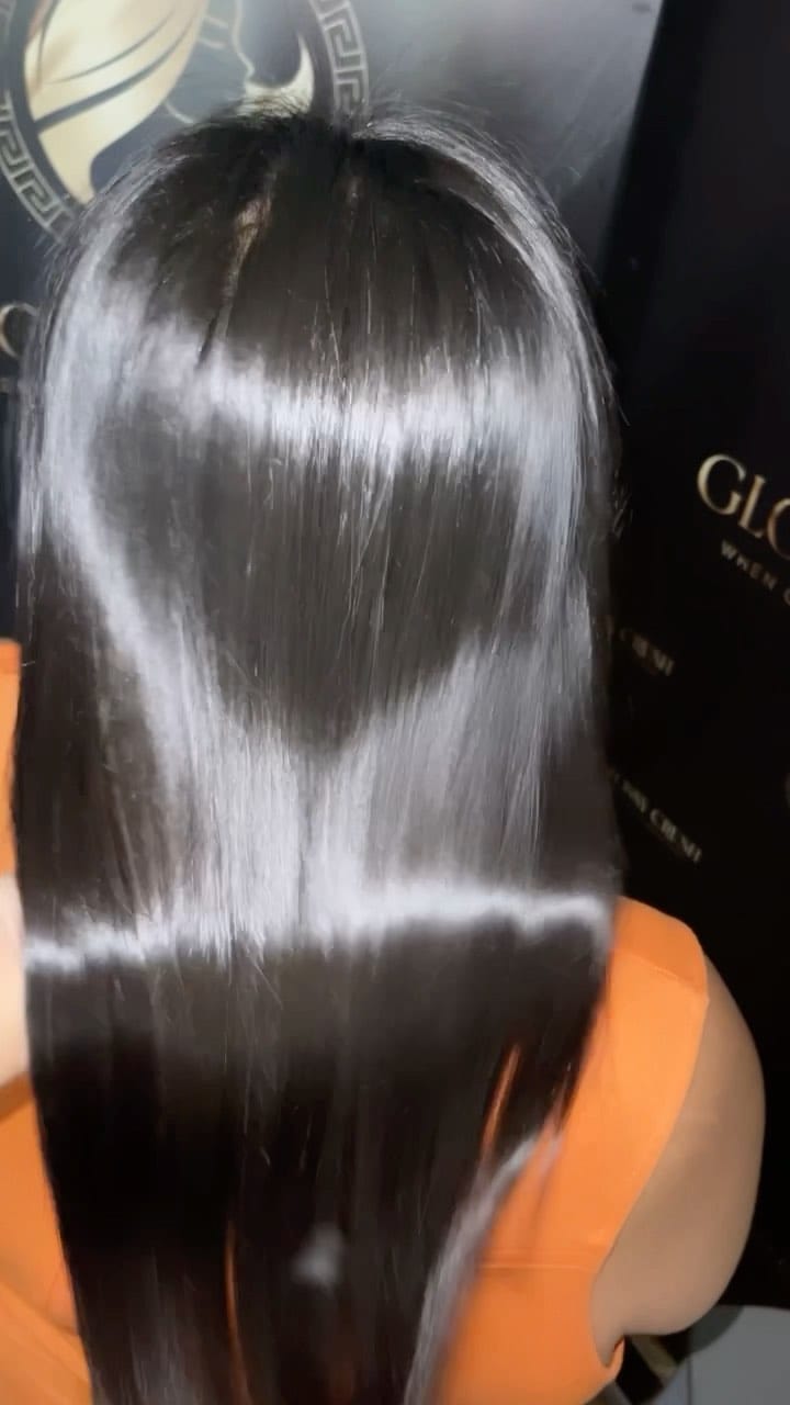 Post 1 by 𝑩𝑹𝑨𝒁𝑰𝑳𝑰𝑨𝑵 𝑲𝑬𝑹𝑨𝑻𝑰𝑵 𝑩𝑳𝑶𝑾𝑫𝑹𝒀 on Instagram (video)