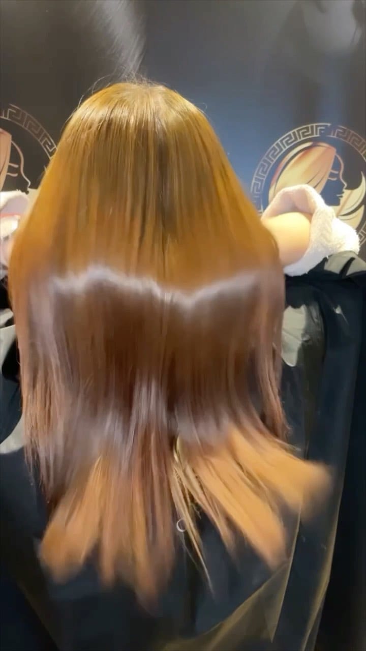 Post 7 by 𝑩𝑹𝑨𝒁𝑰𝑳𝑰𝑨𝑵 𝑲𝑬𝑹𝑨𝑻𝑰𝑵 𝑩𝑳𝑶𝑾𝑫𝑹𝒀 on Instagram (video)