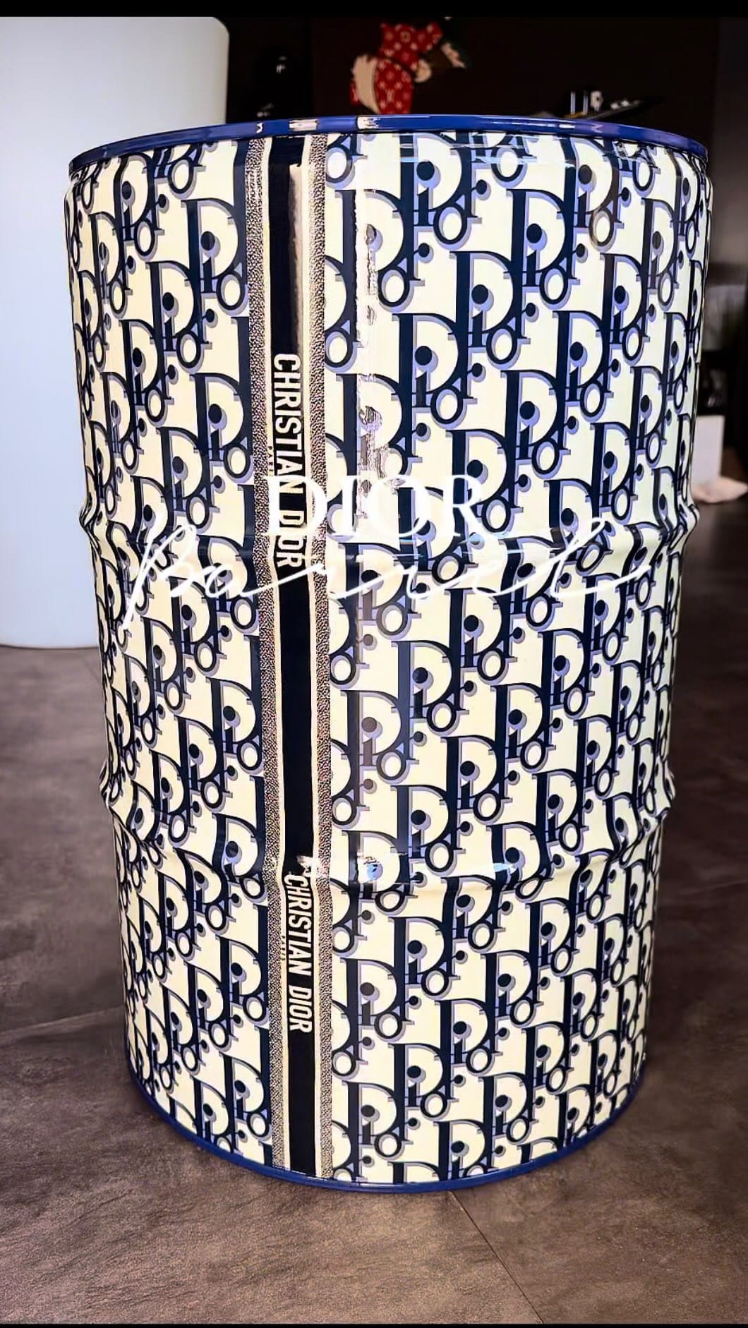 Post 10 by DESIGN BY JALER | ART GALLERY on Instagram (video)