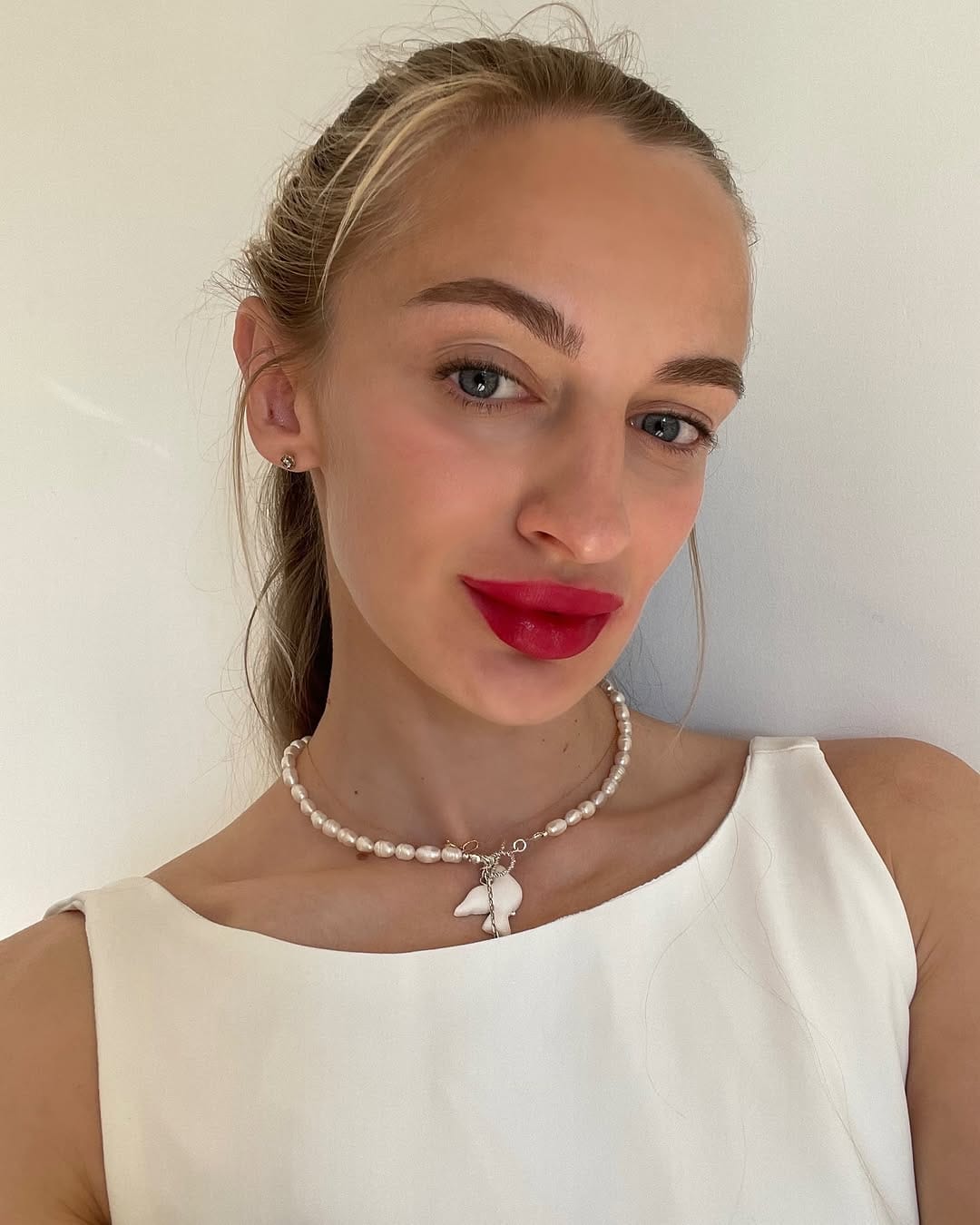 Post 8 by Alina Kovtun on Instagram (image)