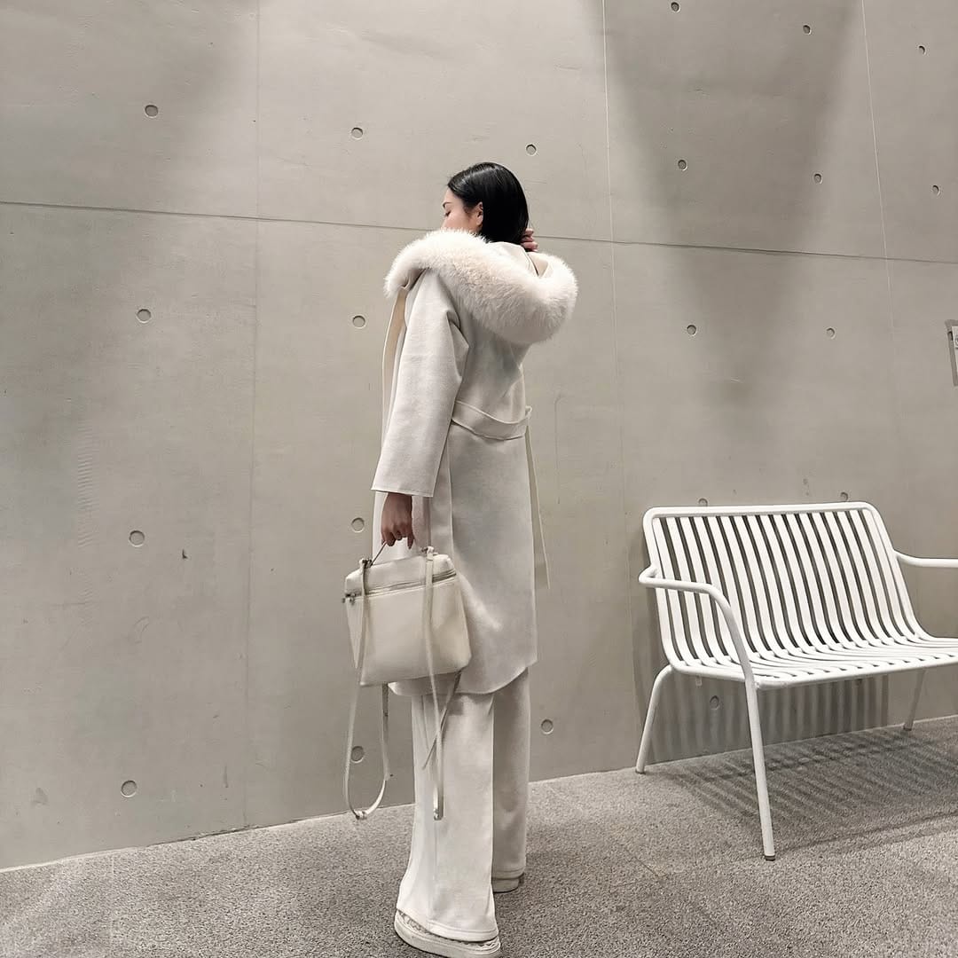 Post 10 by 기메지 🧚🏻‍♀️ 깐느24 / 수입의류 on Instagram (carousel)