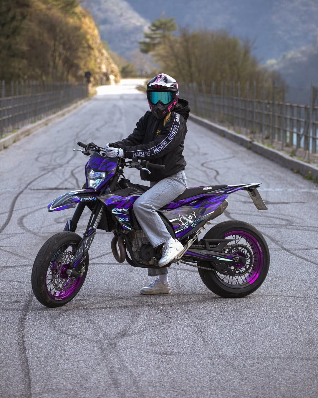 Post 4 by emxma | supermoto⚡️ on Instagram (image)