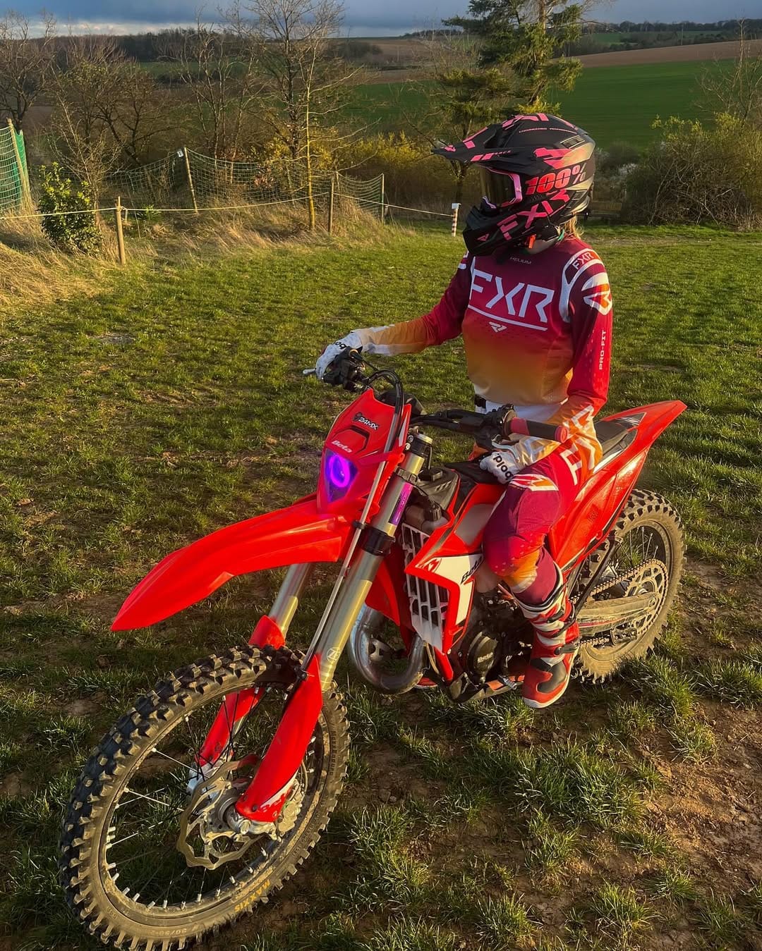 Post 5 by emxma | supermoto⚡️ on Instagram (carousel)