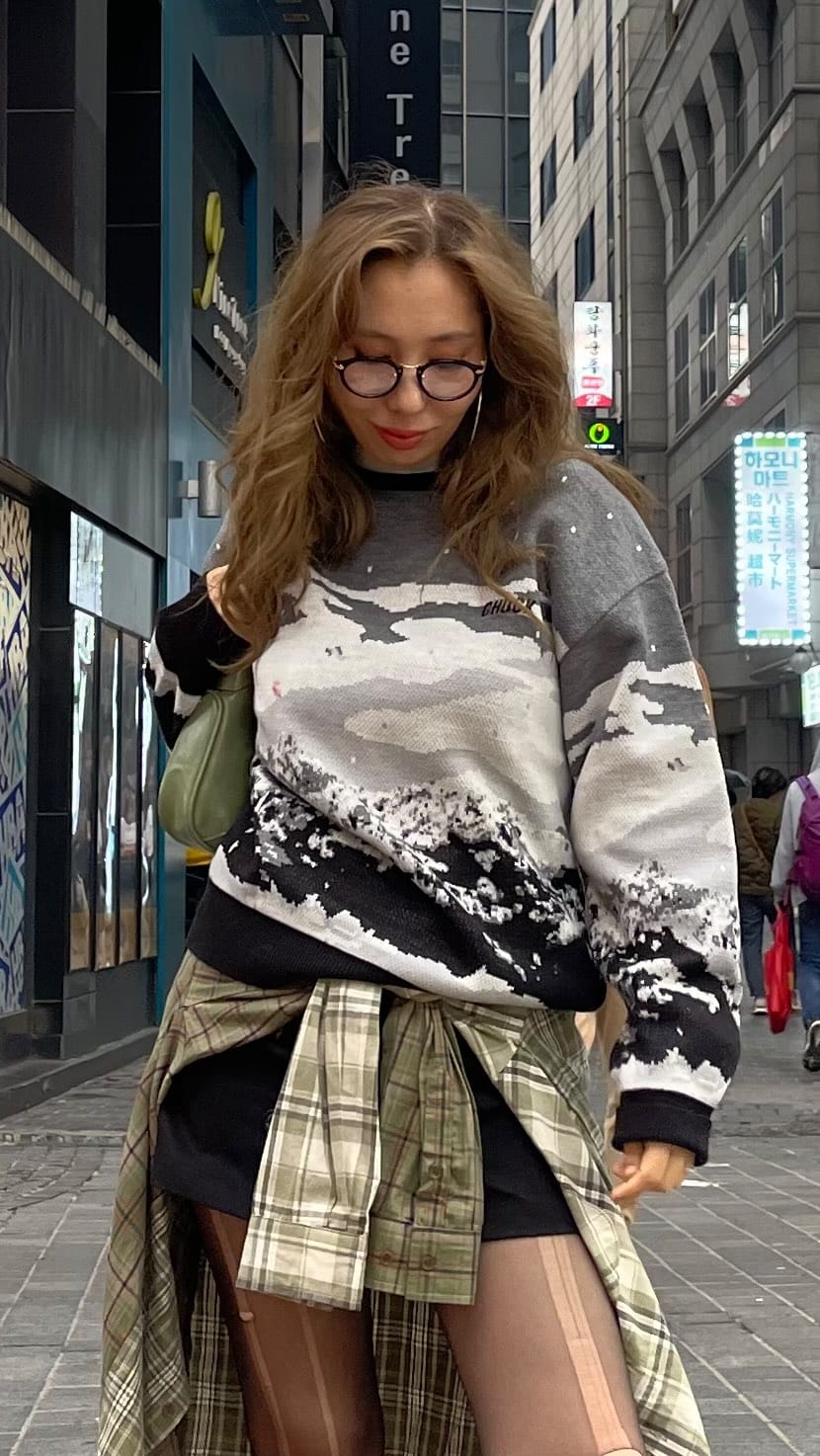 Post 9 by Dilnoza Karabaeva on Instagram (video)