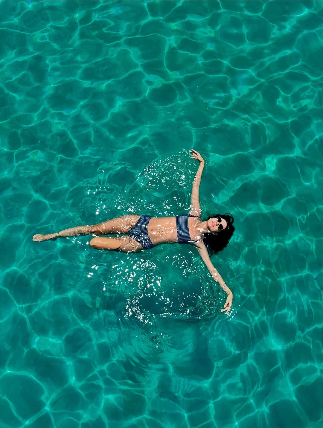 Post 4 by Julieta Pérez Dittler / Freelance model Istanbul on Instagram (carousel)