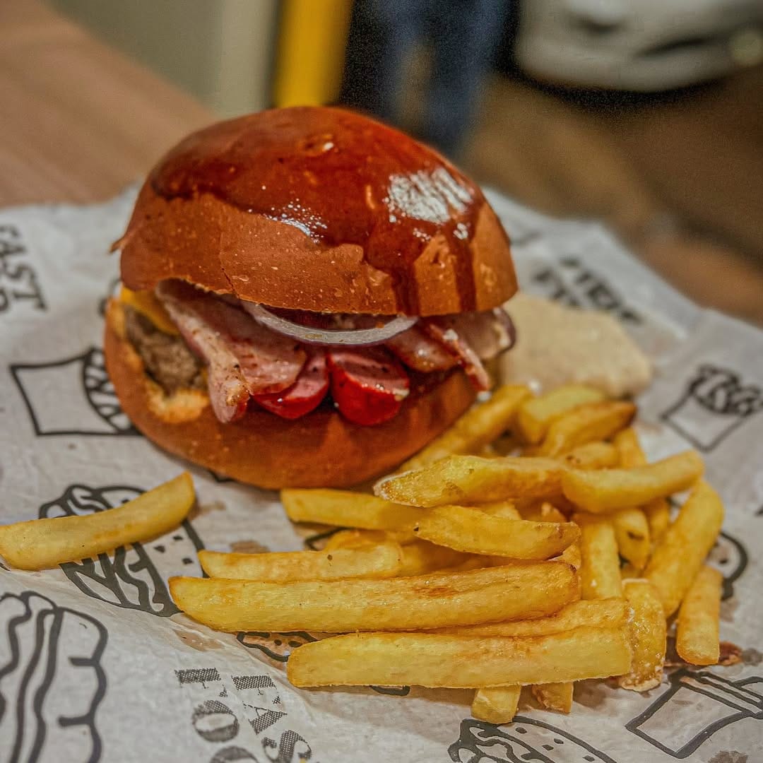 Post 7 by OnBurguer Hamburgueria on Instagram (image)