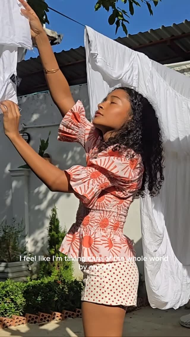 Post 10 by Calia Natural on Instagram (video)