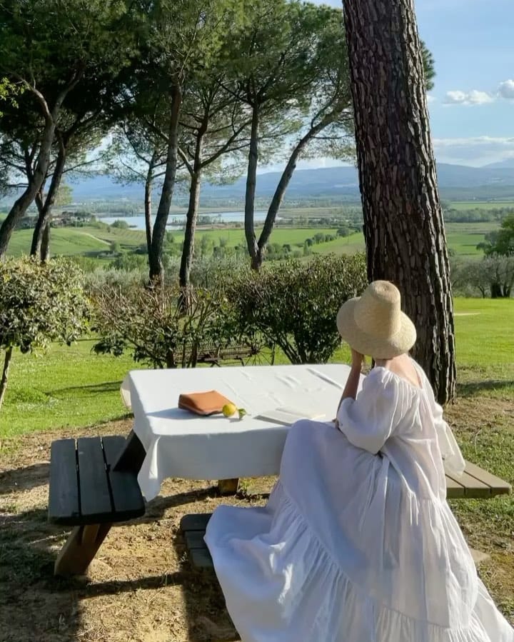 Post 4 by GOLDEN EDIT on Instagram (video)