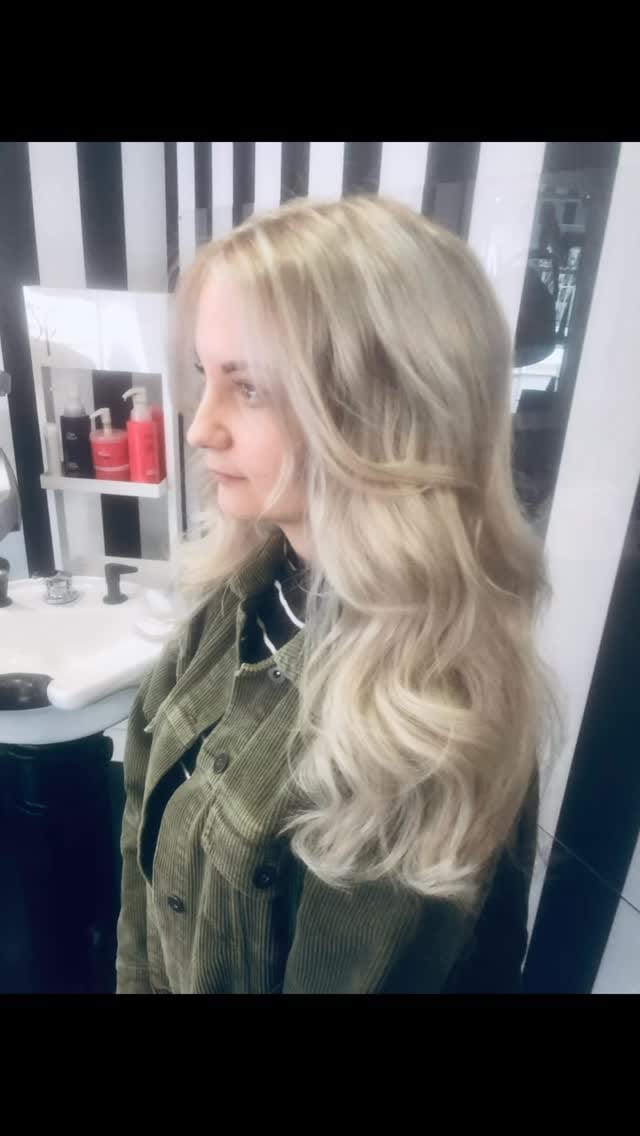 Post 8 by Haarverlängerung Hessen on Instagram (video)