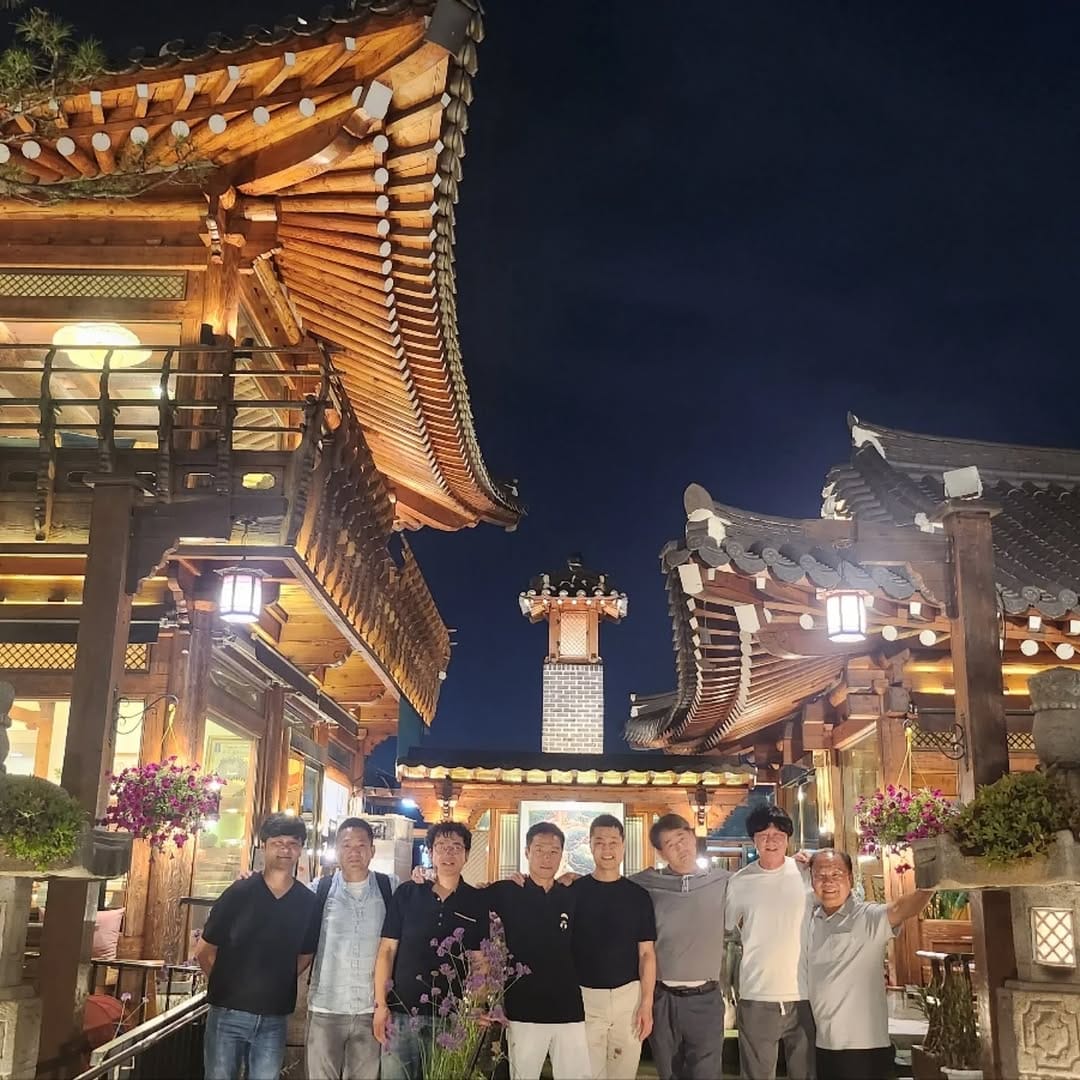 Post 2 by 지씨브레드 on Instagram (image)
