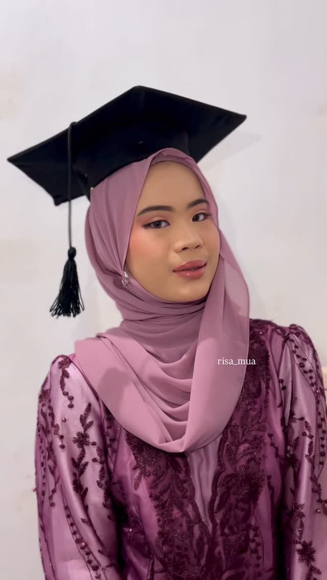 Post 2 by MUA HOME SERVICE MURAH on Instagram (video)