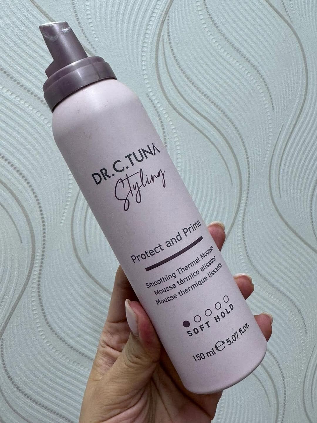 Post 8 by @helenessence on Instagram (image)