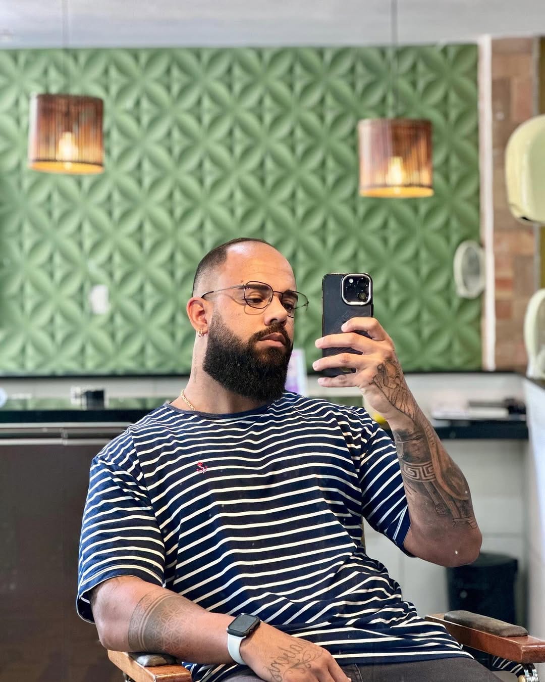 Post 9 by Chicago Outfit Barbearia on Instagram (image)