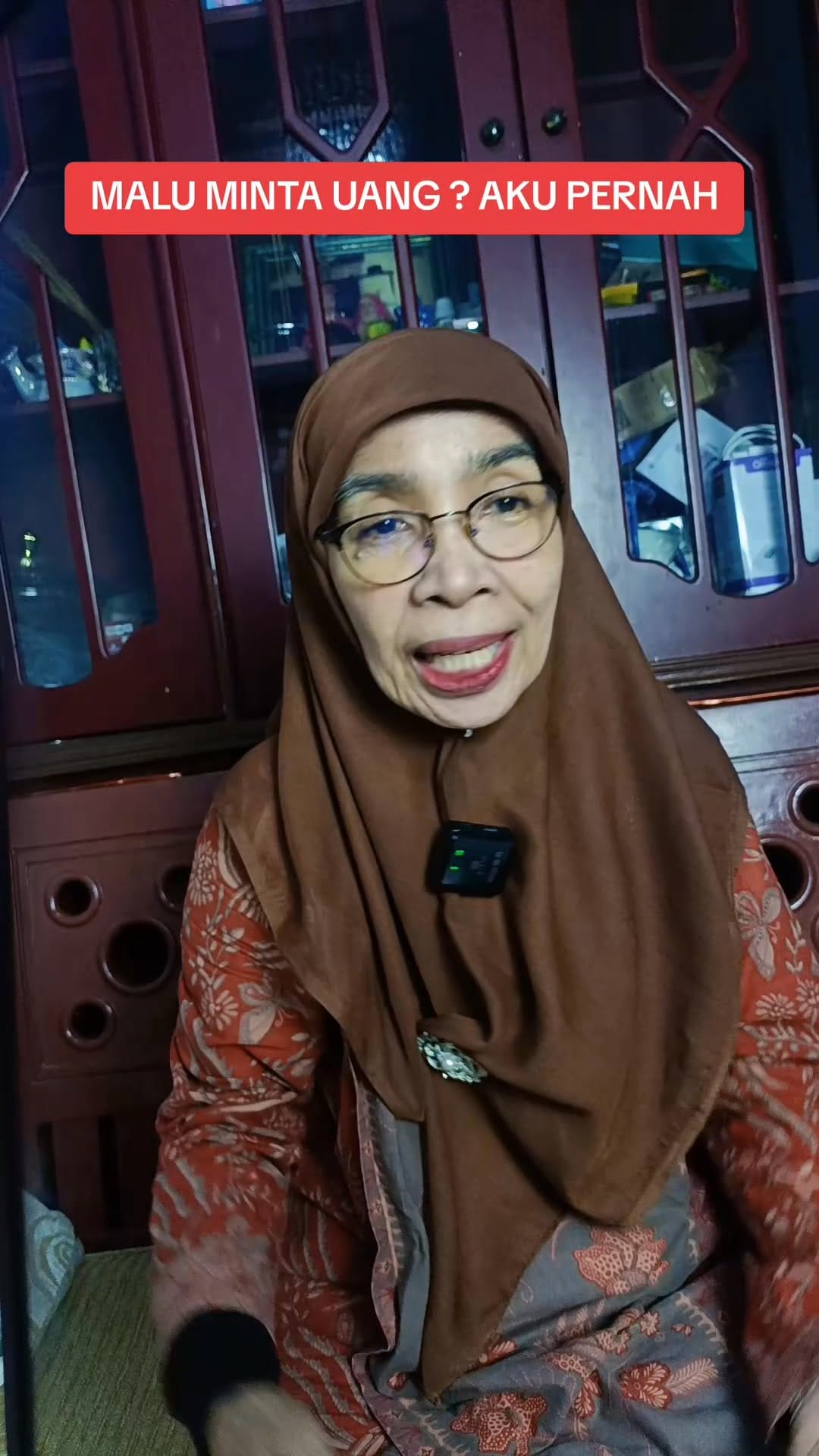 Post 1 by Essenzo Fauziah on Instagram (video)