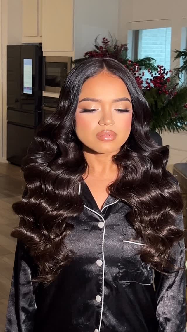 Post 8 by Natalie San Antonio Makeup artist | photographer | hairstylist on Instagram (video)