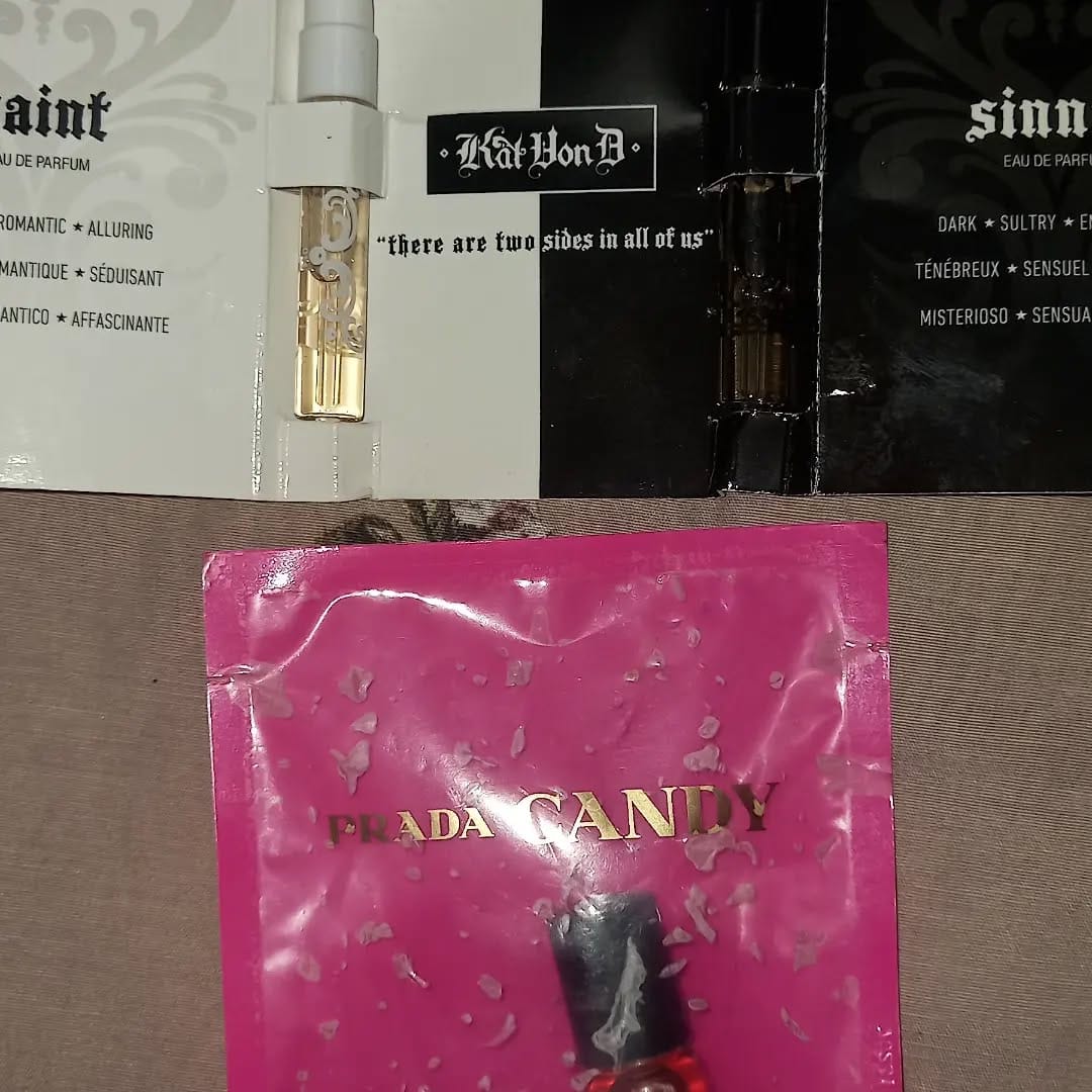 Post 2 by La Viva Glam on Instagram (image)