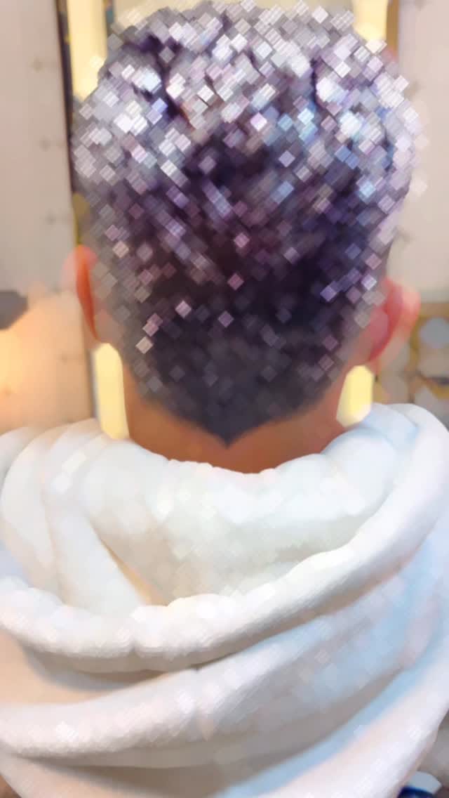 Post 4 by هادی رحیمی ارایشگر و مدرس ارایشگری on Instagram (video)