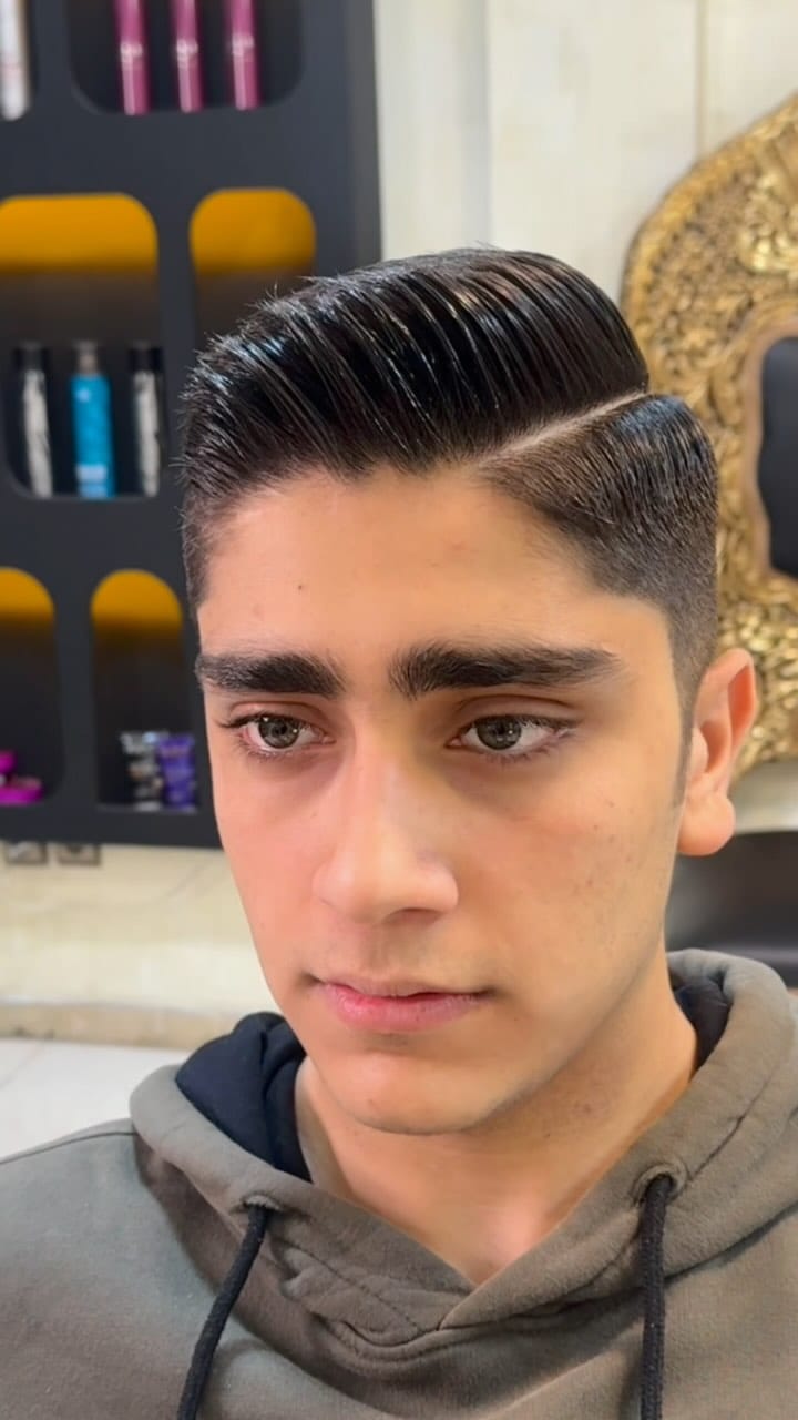 Post 9 by هادی رحیمی ارایشگر و مدرس ارایشگری on Instagram (video)