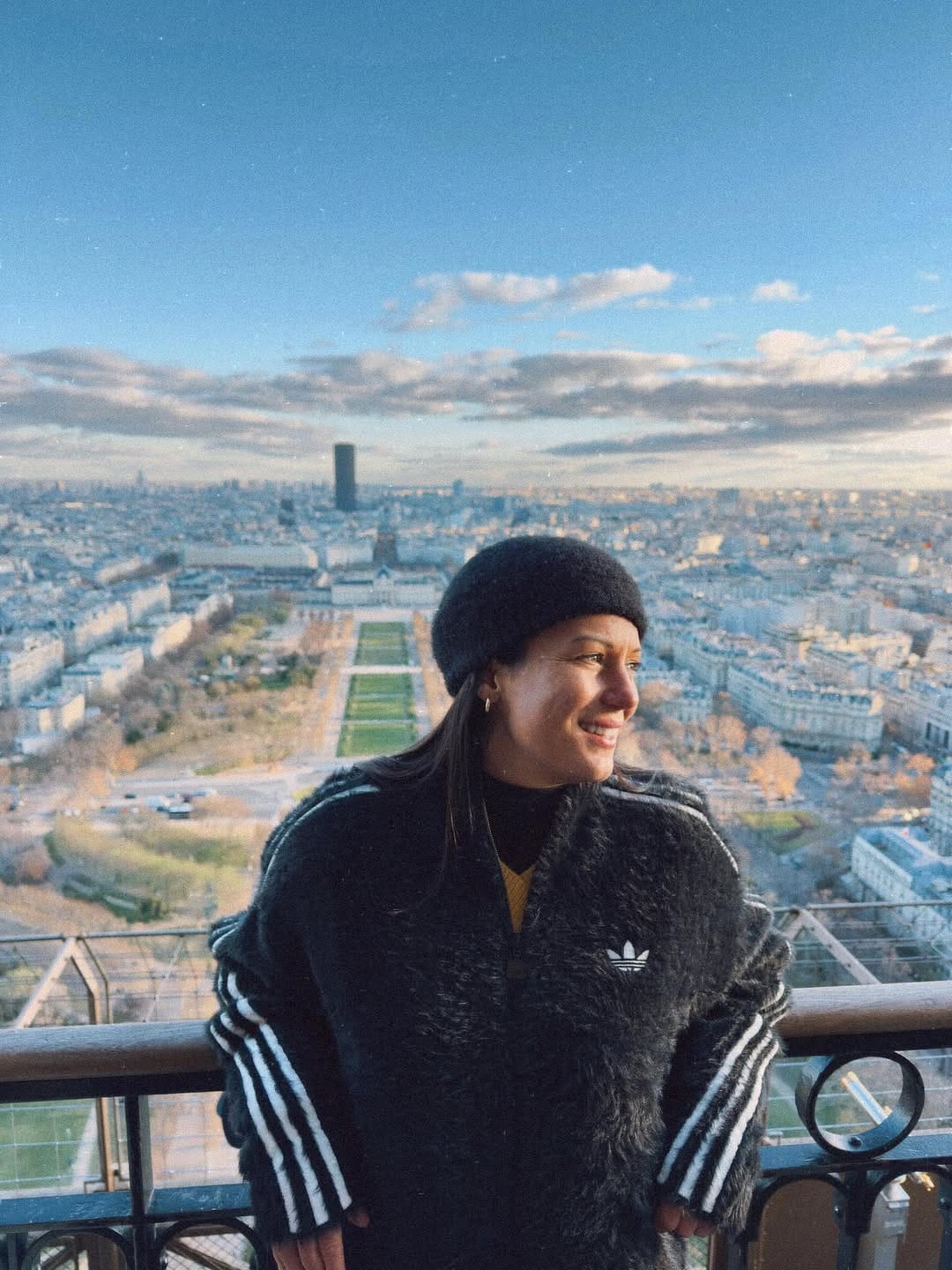 Post 6 by Champagnac Solene on Instagram (carousel)