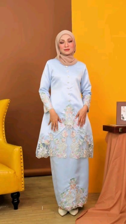 Post 3 by Iris Collection on Instagram (video)