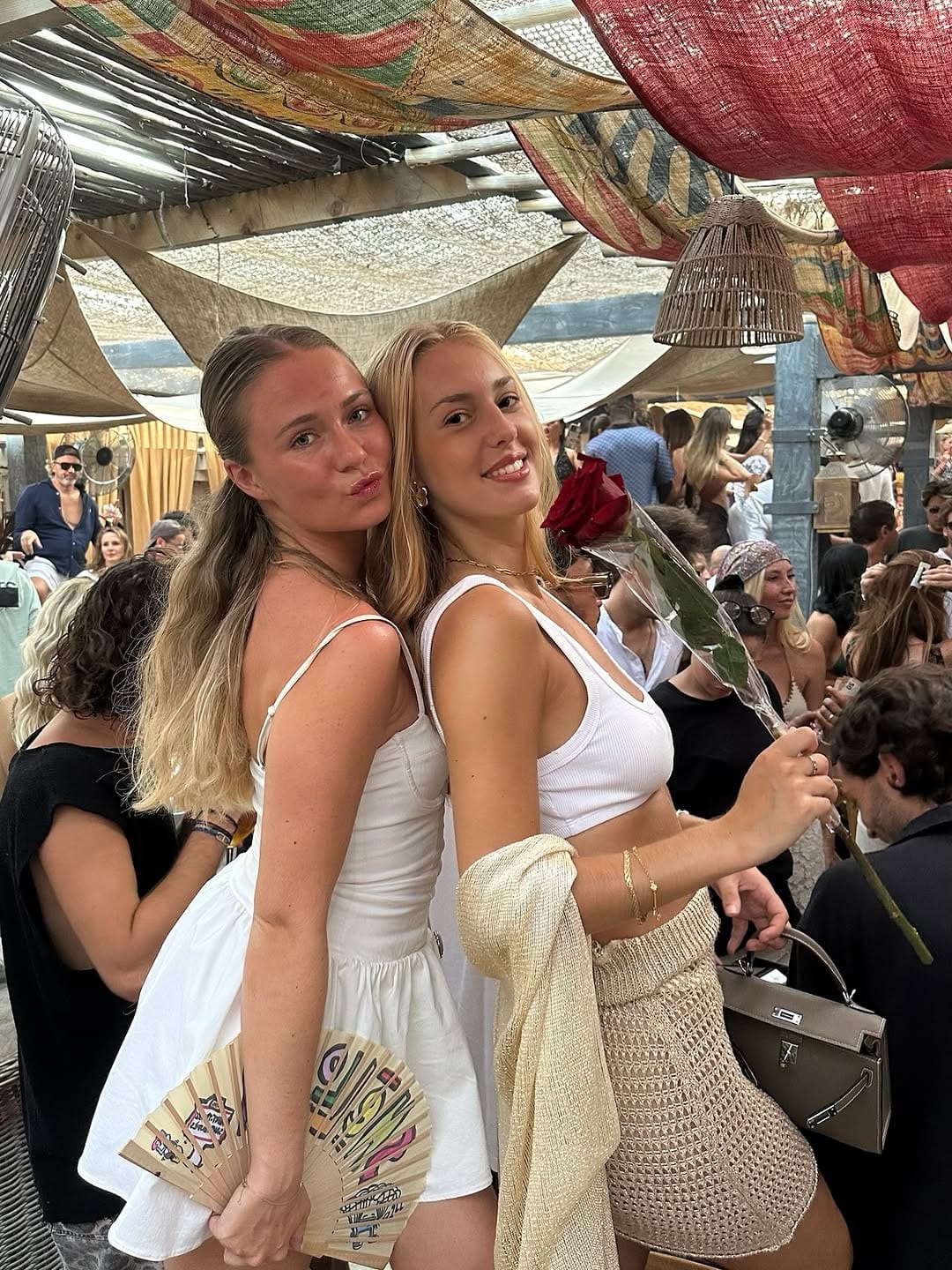 Post 7 by Carla🤍 on Instagram (carousel)