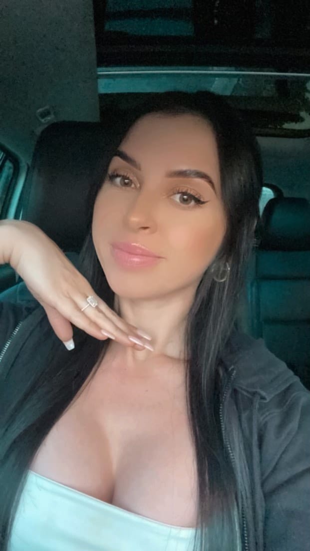 Post 2 by Amanda🖤 on Instagram (video)