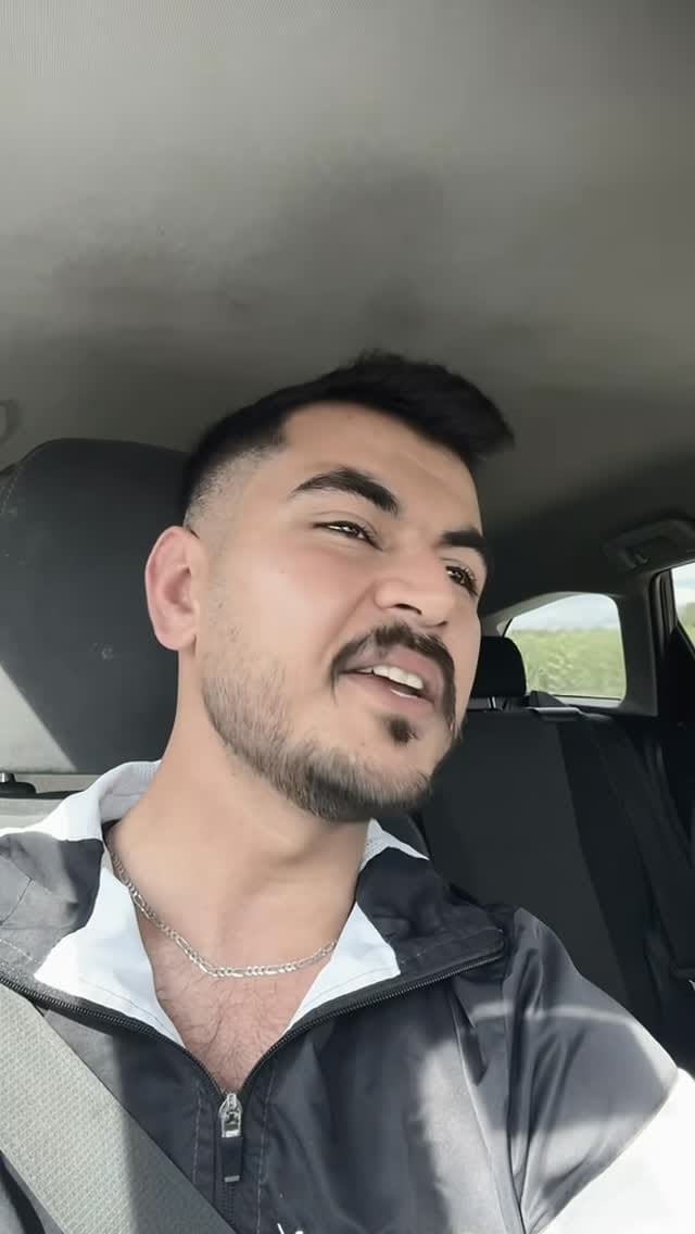 Post 4 by Roudi Anz on Instagram (video)